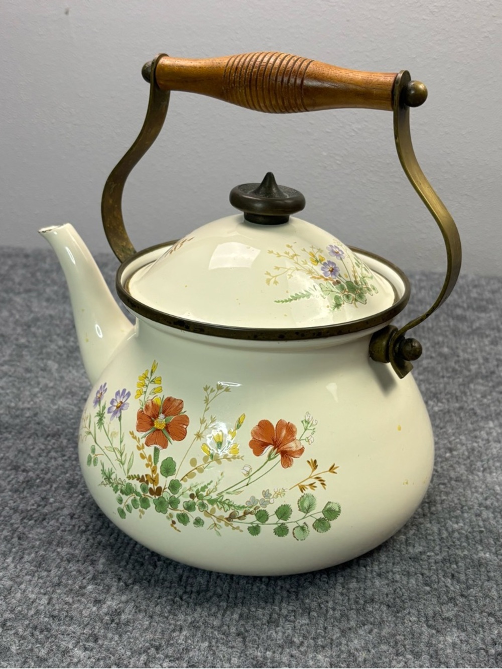 VTG Mikasa Grande Chef Wildflower Teapot 2.5 Qt Tea Kettle Enamelware Brass - Picture 15 of 15